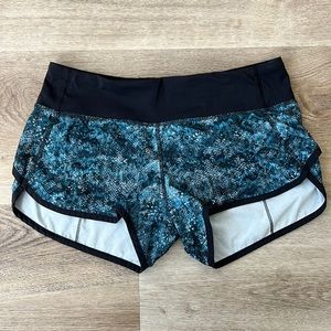 Lululemon 2 1/2” speed short